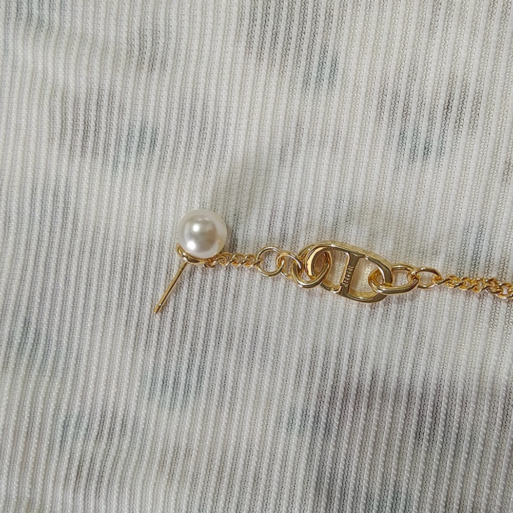 Dior gold CD pearl tassel earrings - Picture 5 of 7